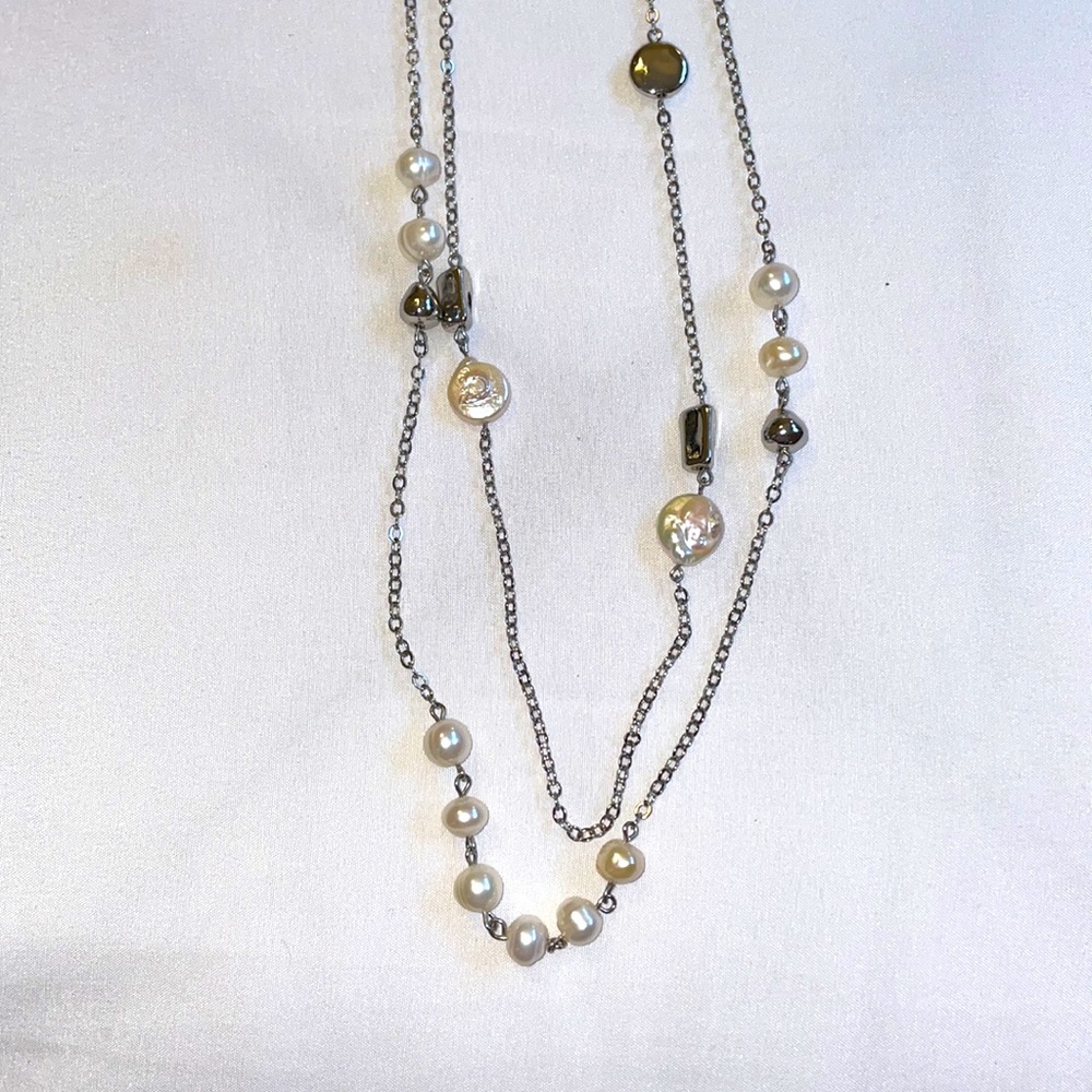 White House black market long pearl and silver necklace